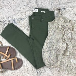 Hollister SET Stretch Army Green Low Rise Pants